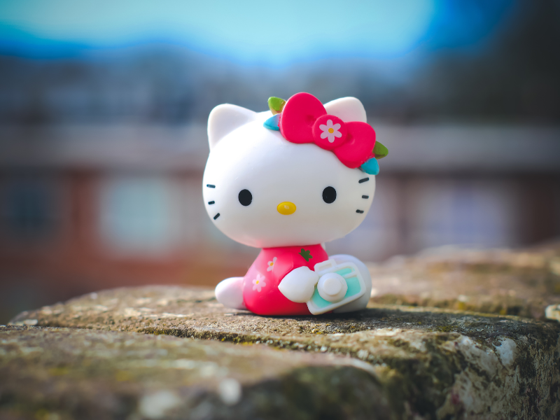 phòng ngủ màu hồng hello kitty