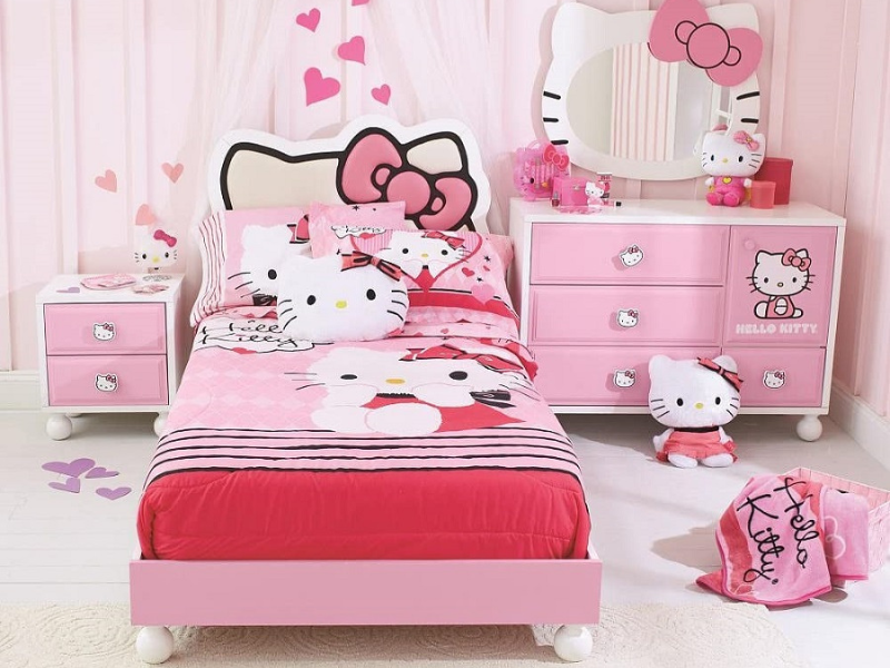 phòng ngủ bé gái hello kitty