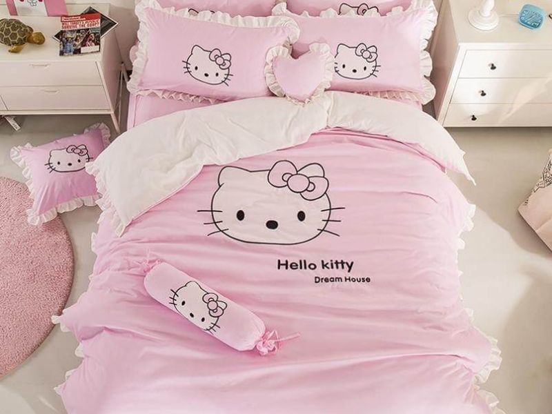 phòng ngủ đẹp màu hồng hello kitty
