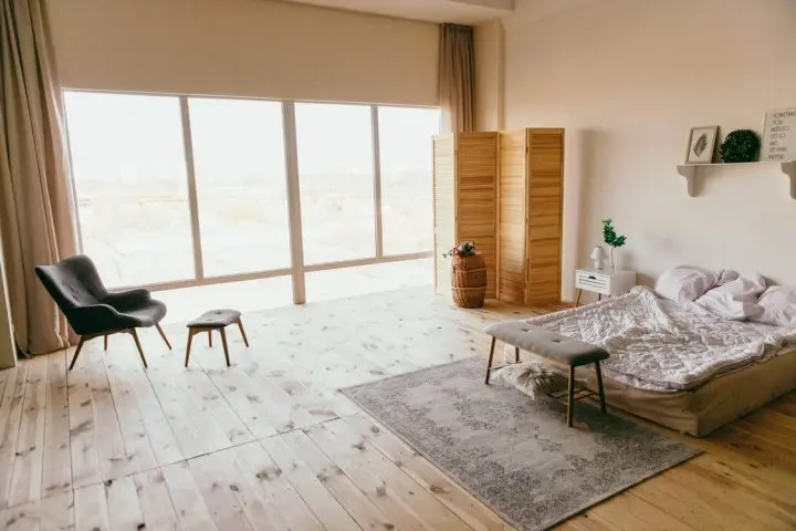 trang trí phòng ngủ không giường