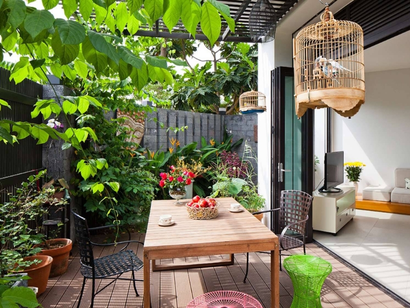 thiết kế sân vườn nhỏ sau nhà
